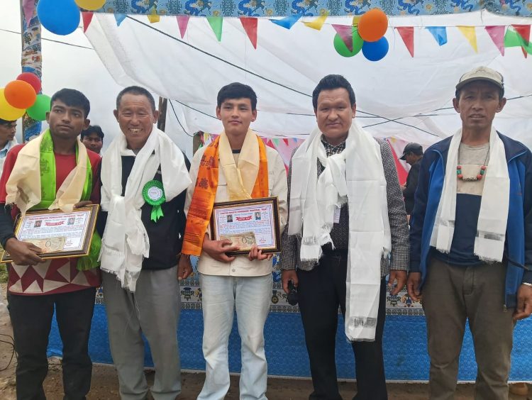 अरुणोदय माबिको ३७ औ वर्षिक उत्सव सम्पन्न विभिन्न दाताबाट छात्रवृत्ति प्रदान, छितेन – भुटिक पोङ्स्युवा छात्रवृत्ति आशिष नुप्पा र सरोज बिकलाई