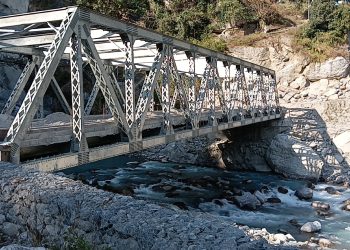 बरुण खोलामा अवैध सर्वे भइरहेको आशंकामा २४ घन्टे उर्दी