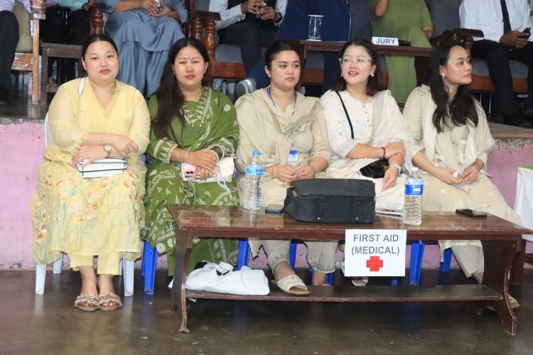 धरानमा आजदेखि अन्तर भूपू समिति ब्याडमिन्टन प्रतियोगिता सुरु (फोटो भिडियो सहित)
