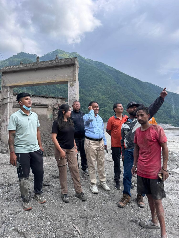 सुरुङमा फसेकाको उद्धार युद्धस्तरमा गर्न कुलमान घिसिङको माग ‘विपदमा दोषारोपण होइन, जीवन बचाउने बेला हो’
