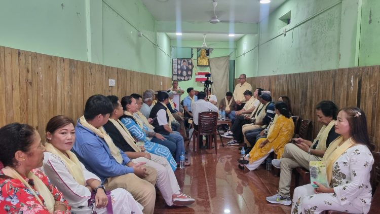 कांग्रेस सुनसरी–१ द्वारा भोटेकोशी बाढीपीडितका लागि ५ लाख सहयोग